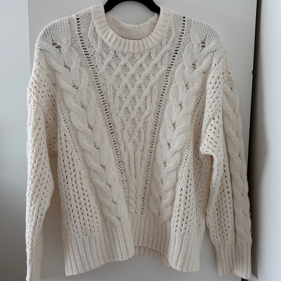 Abercrombie & Fitch Textural Stitch Cable Crew Sweater - Picture 3 of 11